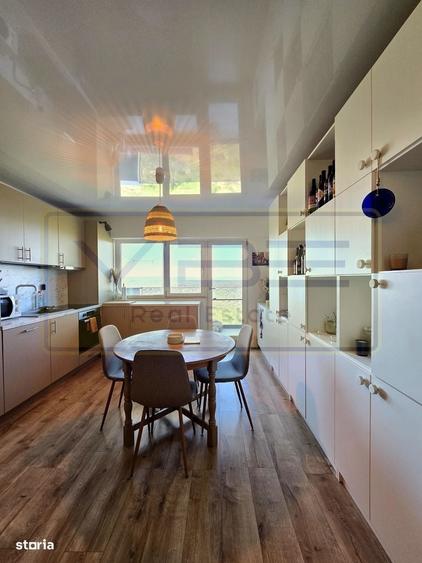 Apartament cu 3 camere decomandat în Gară