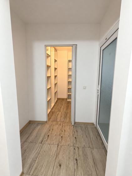 Apartament cu 4 camere decomandat, mobilat în Pantelimon