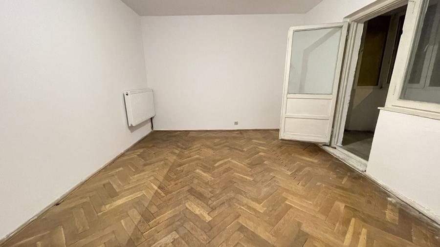 Garsonieră decomandată în Aradului