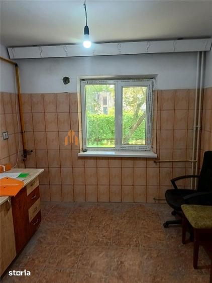 Apartament cu 2 camere decomandat în Nicolina