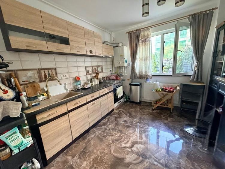 Duplex cu 4 camere cu Teren 200 Mp în Theodor Pallady