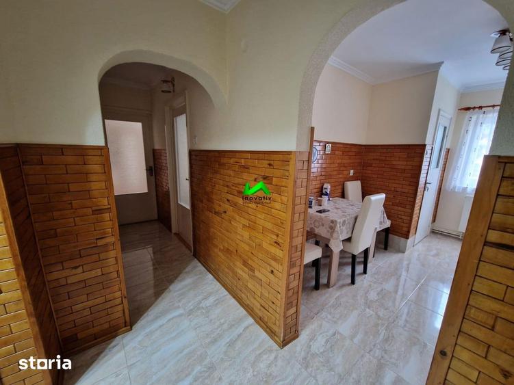 Apartament cu 3 camere decomandat în Hipodrom 3