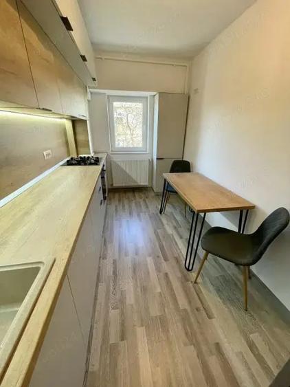 Apartament cu 2 camere decomandat în Dacia