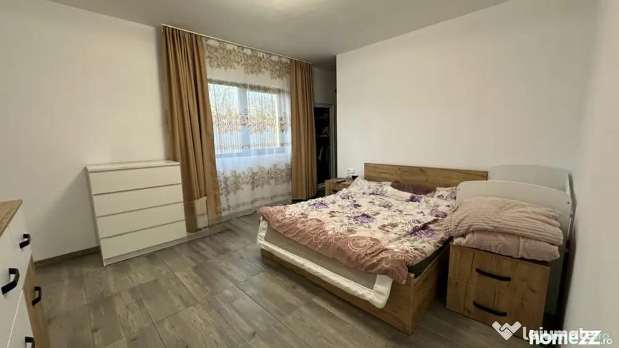 Casă cu 4 camere cu Teren 550 Mp în Săsar