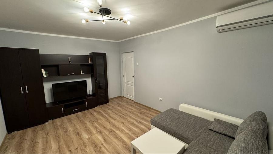 Apartament cu 2 camere decomandat în Dacia