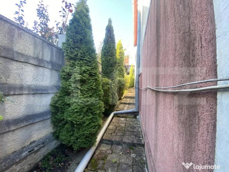 Casă cu 7 camere cu Teren 595 Mp în Central