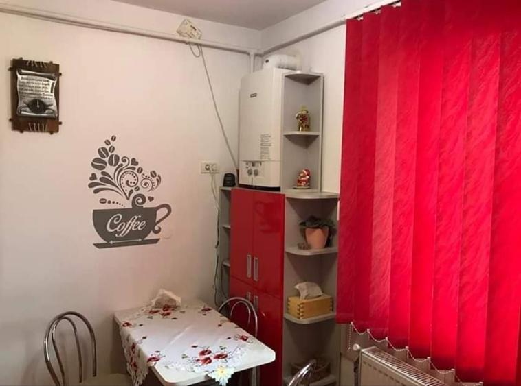 Apartament cu 2 camere decomandat în Grădiște