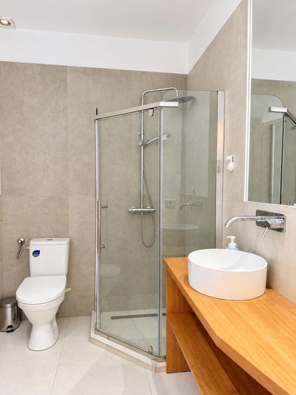 Duplex cu 7 camere cu Piscina în Pipera