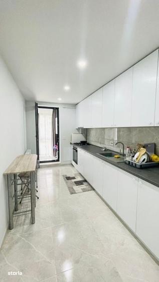 Apartament cu 2 camere decomandat în Palazu Mare