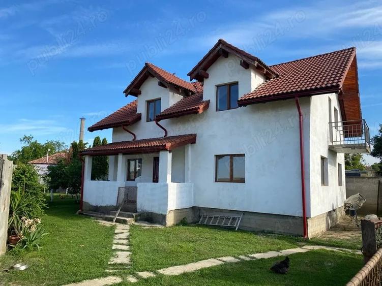 Casă cu Teren 400 Mp în Chișoda