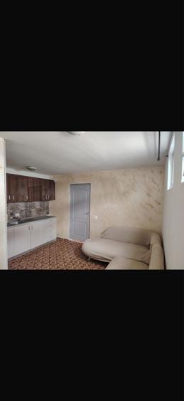 Casă cu 3 camere în Berceni