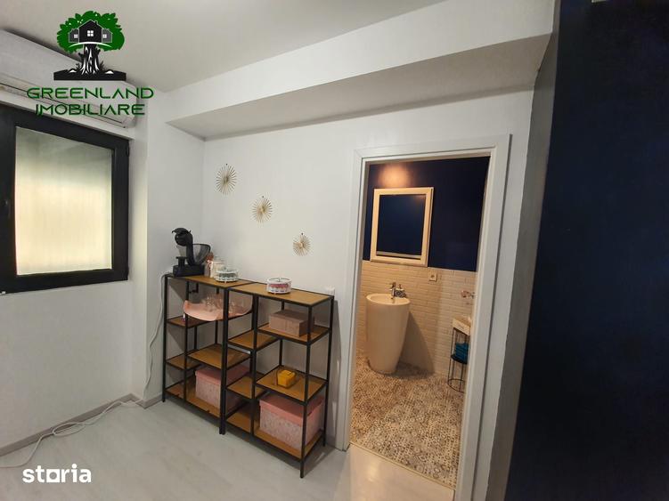 Spațiu comercial, de 32 mp, în Central