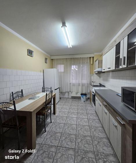 Apartament cu 2 camere semidecomandat în Nufărul