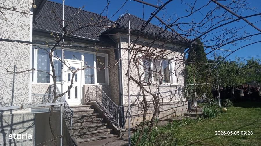 Casă cu 4 camere cu Teren 2200 Mp în Șieu