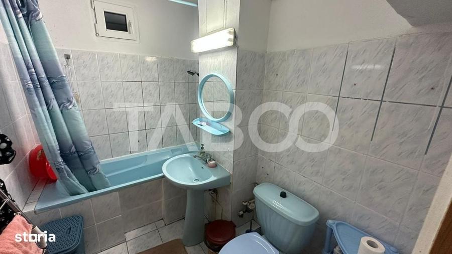 Apartament cu 2 camere decomandat, mobilat în Ultracentral