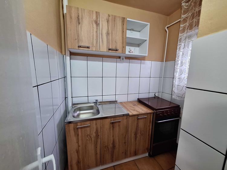 Garsoniera CF 1, 37 mp cu Balcon, Amenajata si Mobilata in Confectii, sunt PROPRIETAR, FARA COMISION - 8