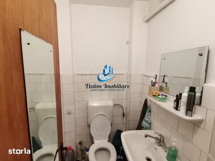 Apartament cu 4 camere semidecomandat în Nord