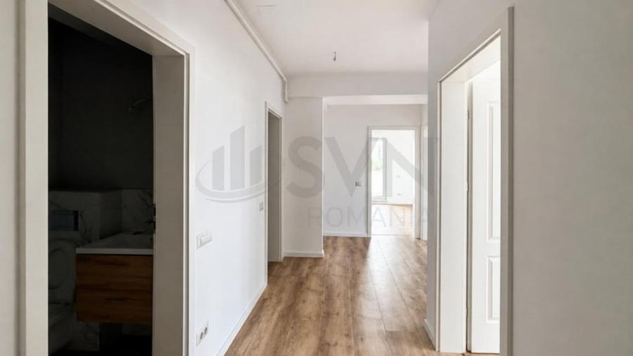 Apartament cu 3 camere decomandat în Sisești