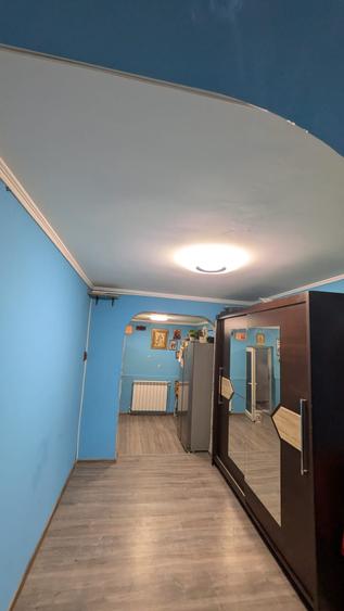 Apartament cu 2 camere semidecomandat în Periferie