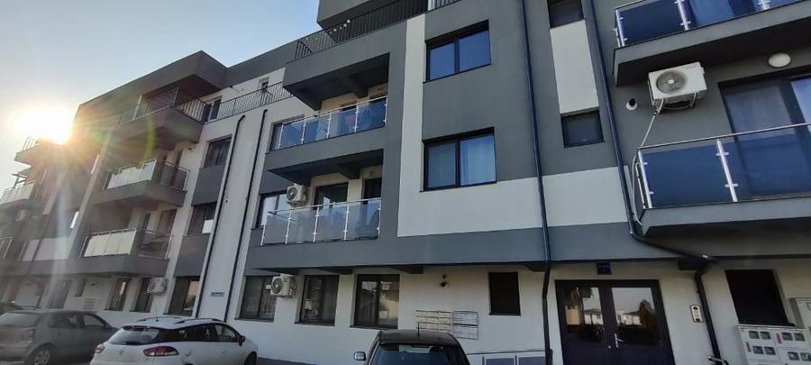 Apartament cu 2 camere semidecomandat în Est