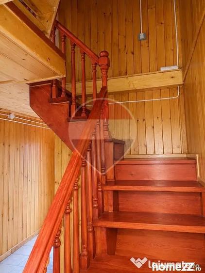 Casă cu 4 camere cu Teren 930 Mp în Vale