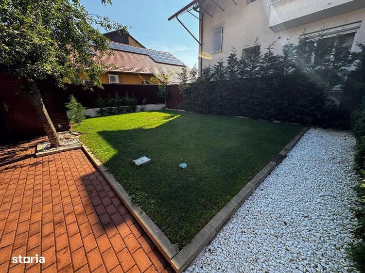 Casă cu 4 camere în Sub Arini