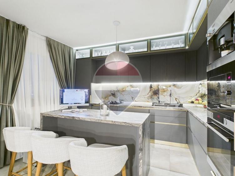 Casă individuală cu 4 camere cu Piscina în Berceni