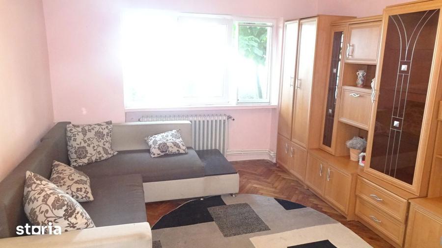 Apartament cu 2 camere semidecomandat în Gojdu