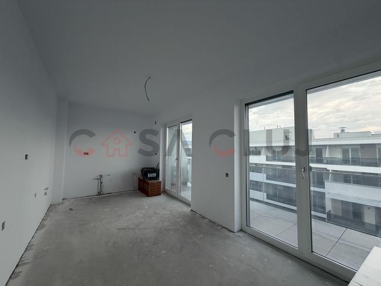 Apartament cu 3 camere semidecomandat în Iris