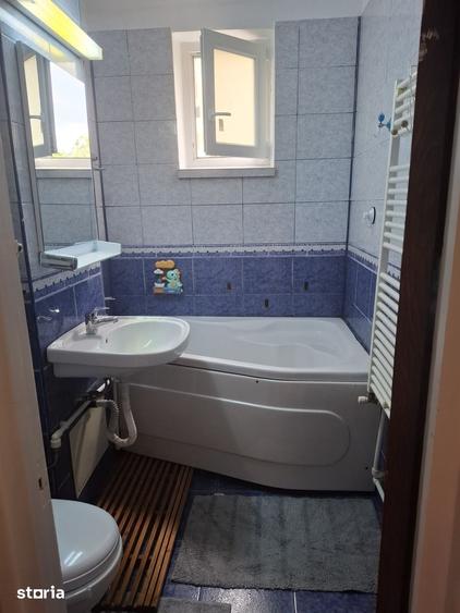 Apartament cu 3 camere în Războieni