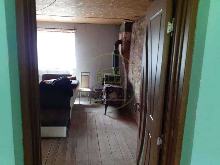 Casă individuală cu 4 camere cu Teren 2750 Mp în Văleni