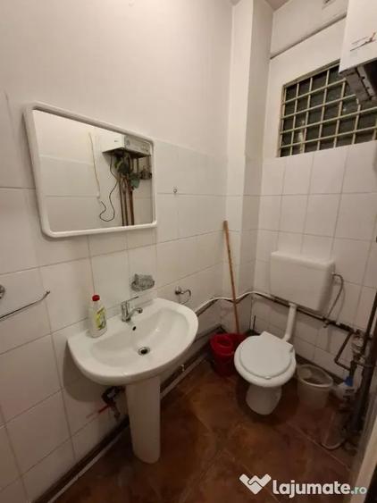 Spațiu comercial, de 53 mp, în Central