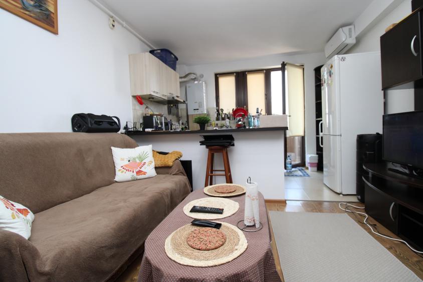 Apartament cu 2 camere semidecomandat în Prelungirea Ghencea