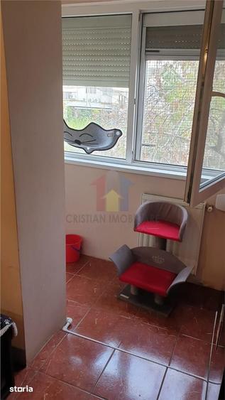Apartament cu 3 camere, mobilat în Republicii
