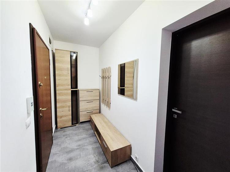 Apartament cu 2 camere semidecomandat în Moara de Vânt