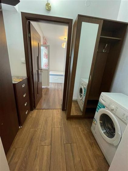 Apartament cu 2 camere decomandat, mobilat în Central