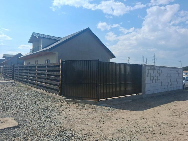 Casă cu 3 camere în Central