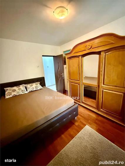 Apartament cu 3 camere semidecomandat, mobilat în Dămăroaia
