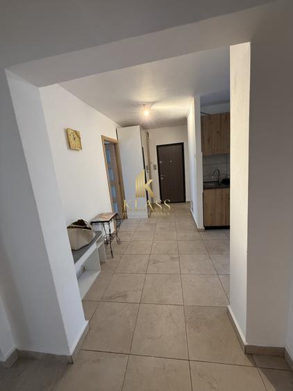Apartament cu 3 camere decomandat, mobilat în Unirii
