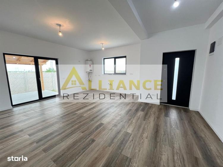 Casă cu 3 camere în Berceni