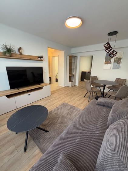 Apartament cu 2 camere semidecomandat în Central