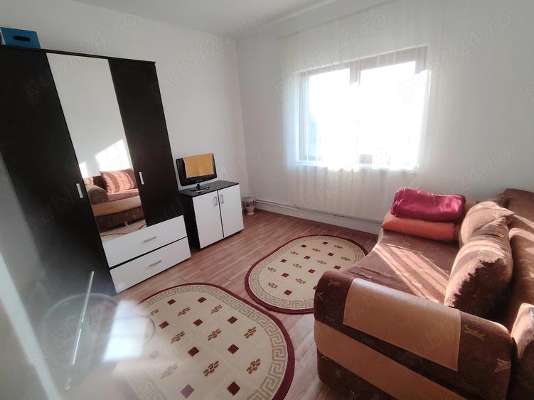 Casă cu Teren 1244 Mp în Văcărești