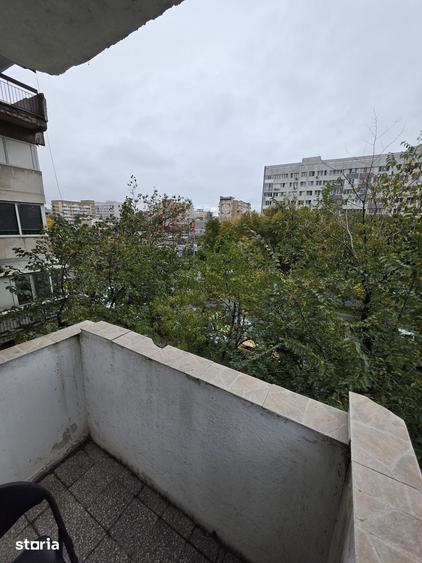 Apartament cu 3 camere decomandat în Militari