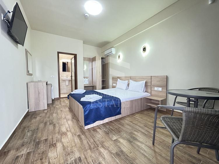 Casă individuală cu 16 camere cu Canalizare în Central