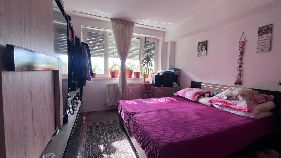 Apartament cu 2 camere semidecomandat în Crângași