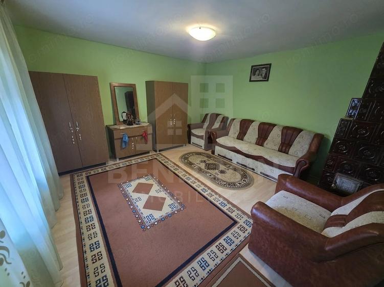 Casă cu 5 camere cu Teren 785 Mp în Bordei