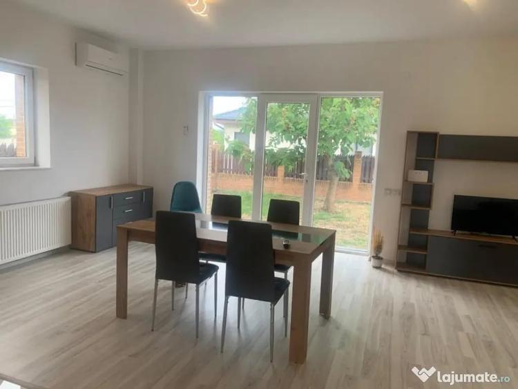 Casă cu 5 camere cu Teren 277 Mp în Malu Mare