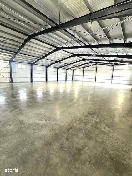 Spațiu comercial, de 1,720 mp, în Nord