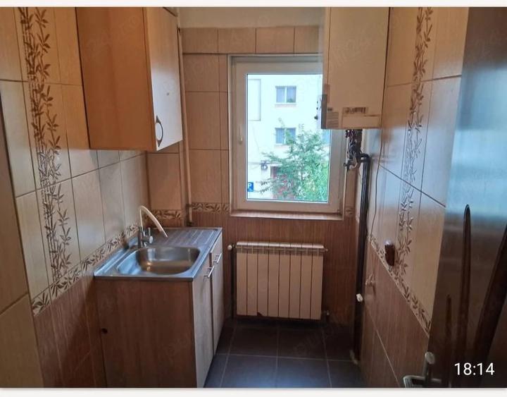 Garsonieră decomandată în Exterior Vest