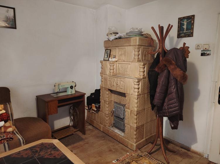 Casă cu 4 camere în Brebu